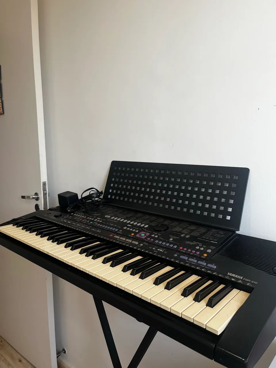 Teclado YAMAHA PSR-510 - Instrumentos musicais - Parque Rural