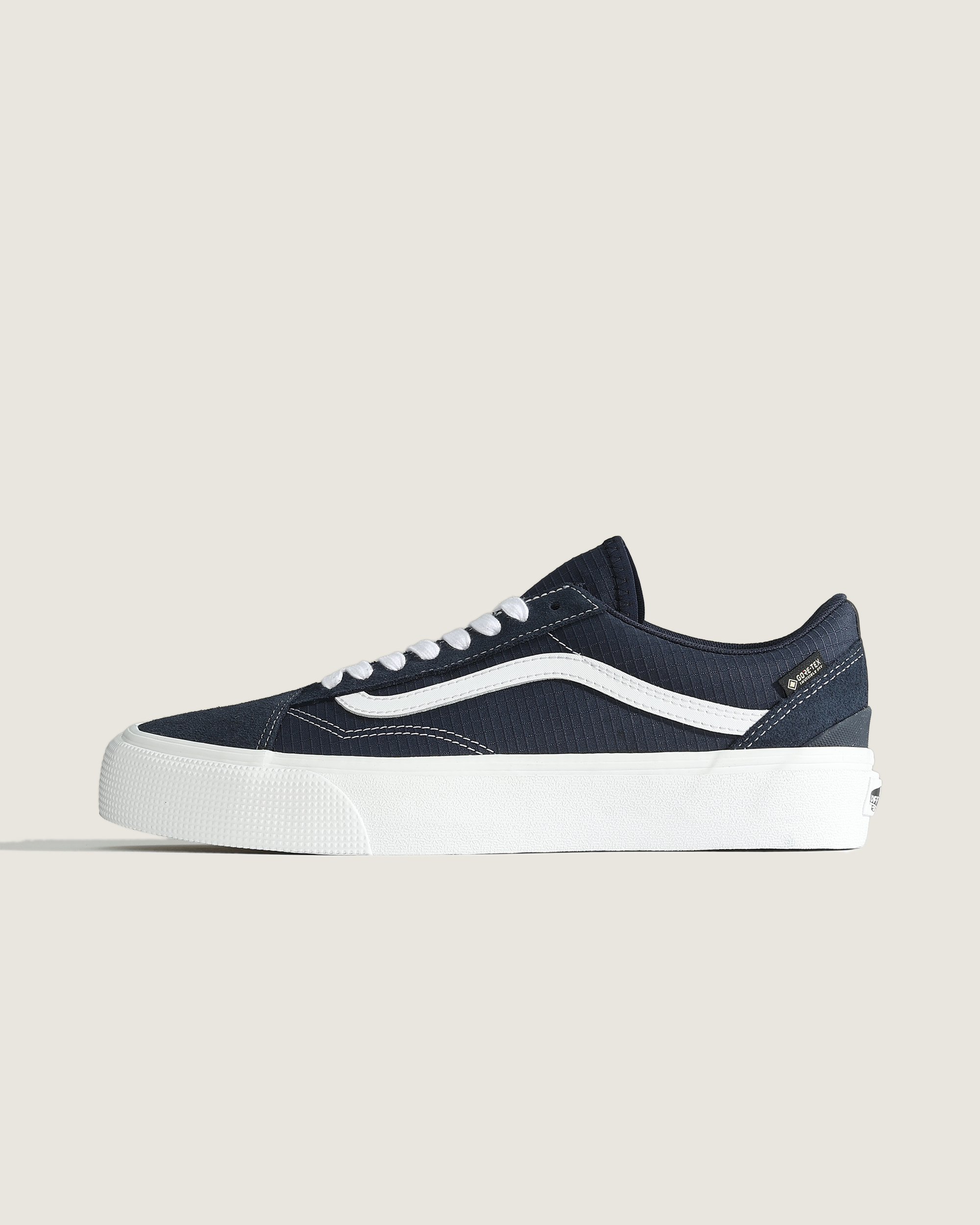 オールドスクール GORE-TEX| VANS（ヴァンズ）公式ストア