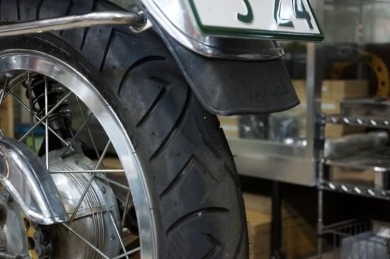 ヤマハ 純正 パーツ【 SR500 / SR400 リアフェンダー 泥除け