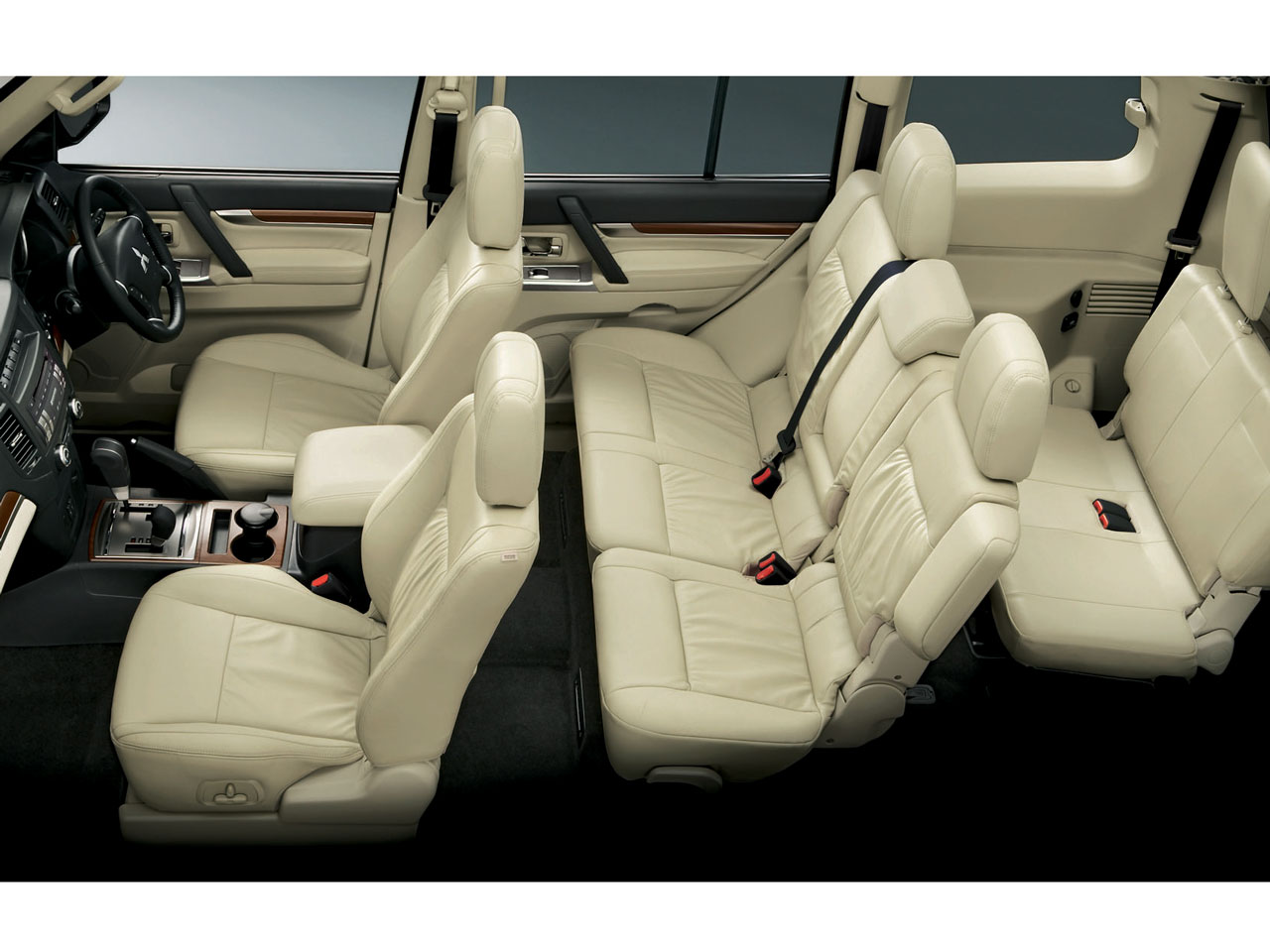 三菱 パジェロ 2006年モデルの価格・グレード一覧 価格.com