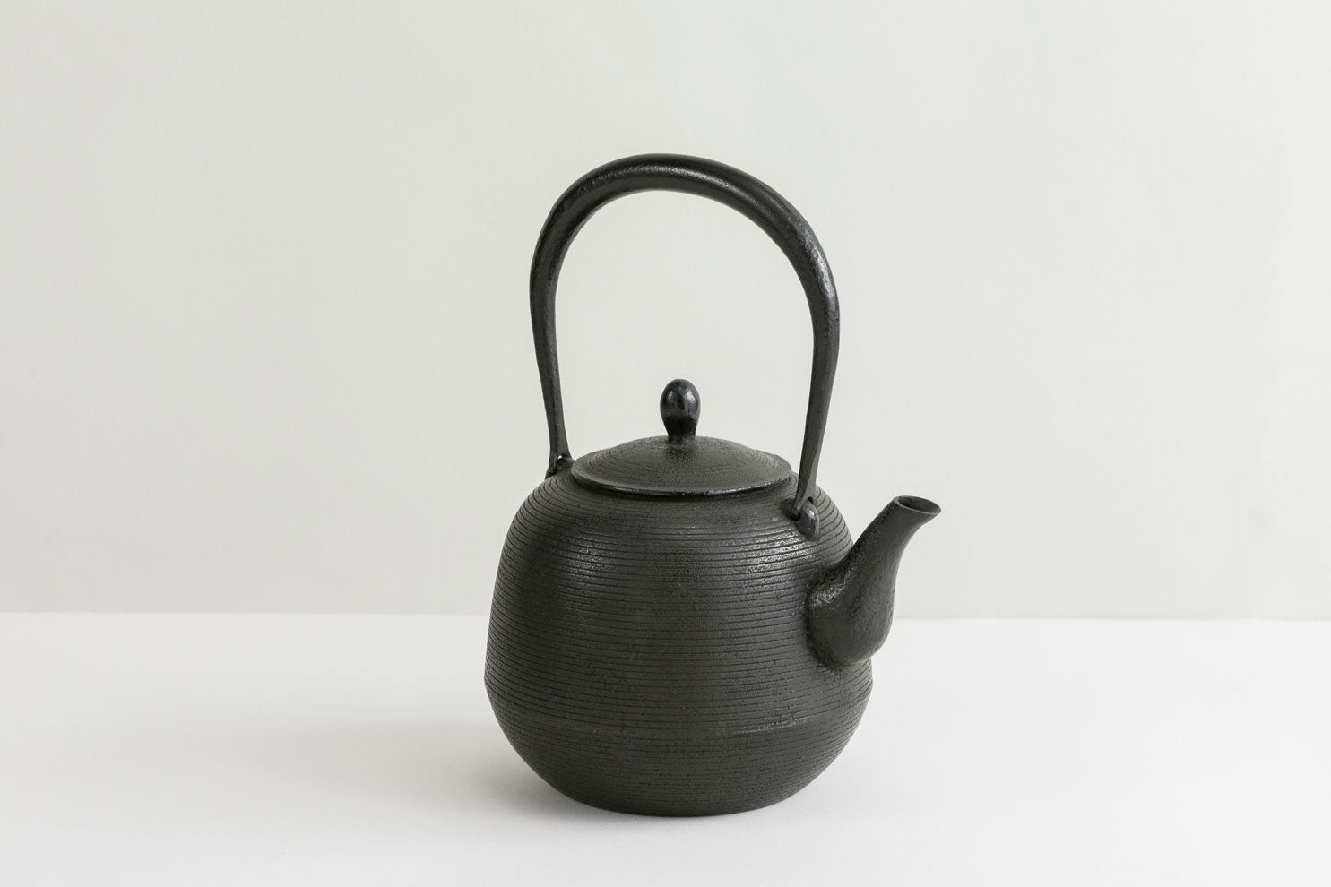 鉄瓶 棗型線引(黒)清茂作
