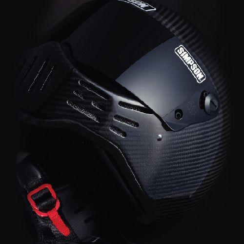 SIMPSON（シンプソン） M30 カーボン バイク用フルフェイスヘルメット