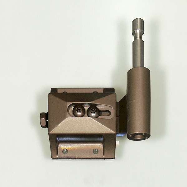 小池ガラス店 / 75角門柱用ヒンジ(下)持ち送り 色:ブロンズ C8H191A