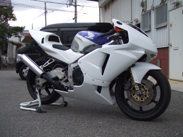90~CBR250RR｢600RR｣レプリカ片目耐久仕様 : 才谷屋ファクトリー最新情報