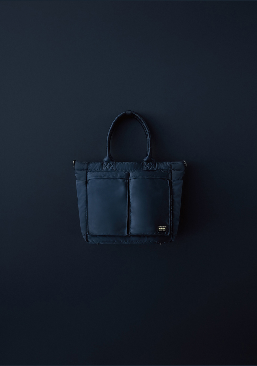 PORTER から TANKER シリーズの新色アイアンブルーがついに発売 – 時代