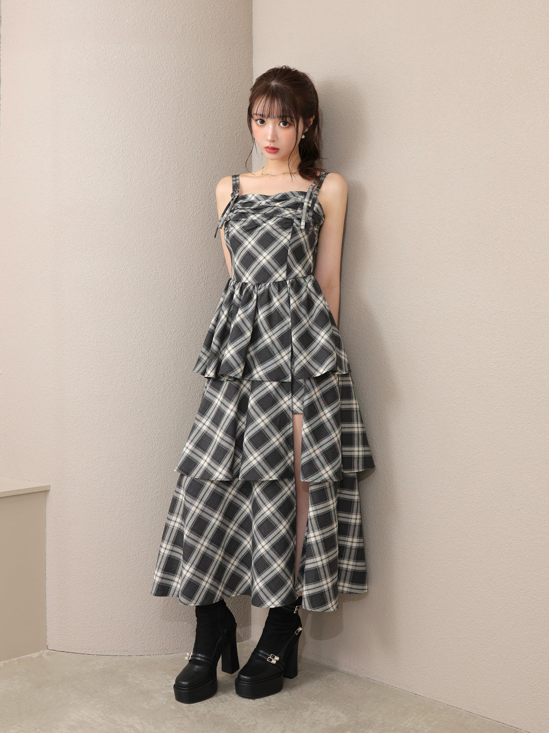 Double strap slit onepiece(eme10710) – M me eme