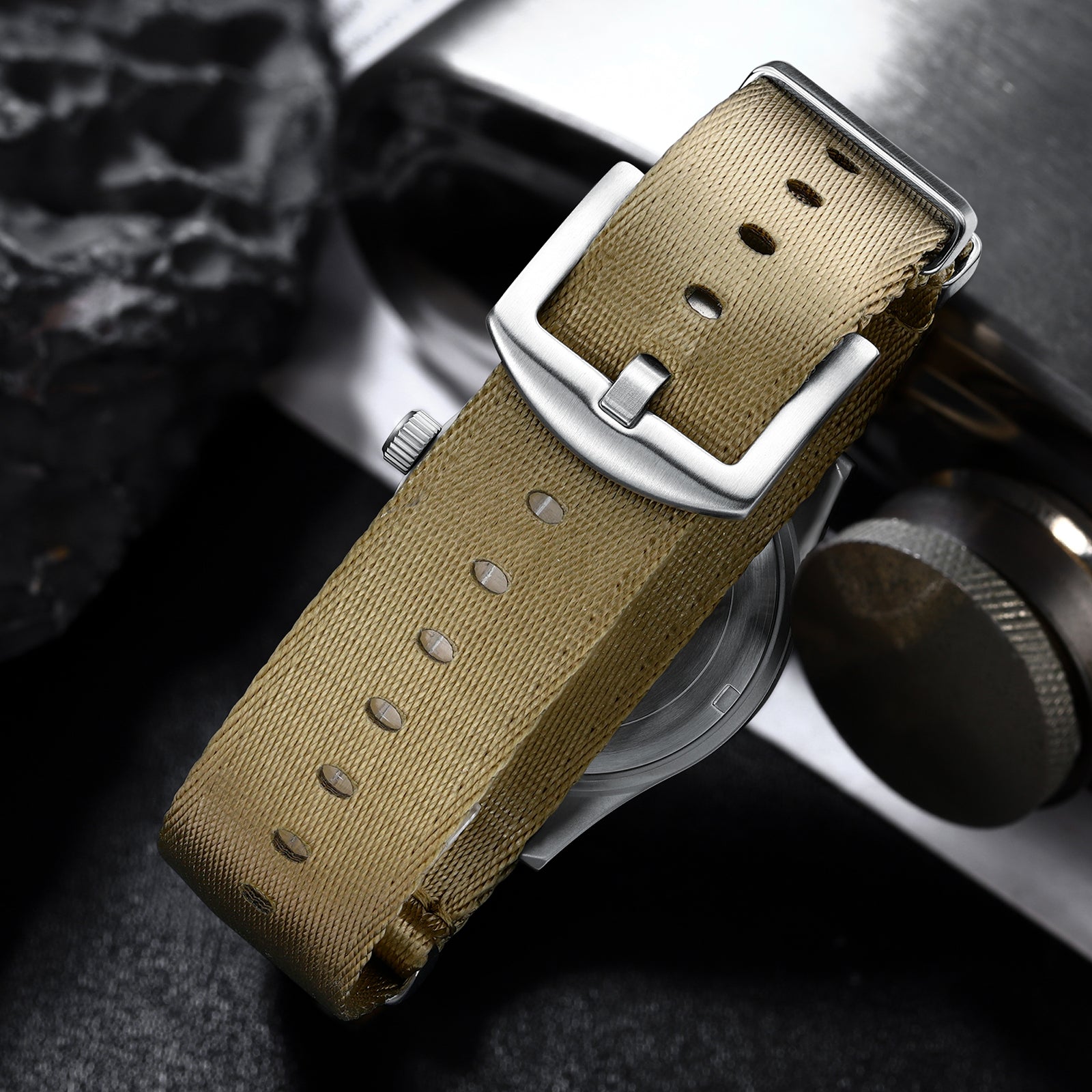 Militrek Field Quartz Men Watch 37mm VH31 Movement 100M Waterproof
