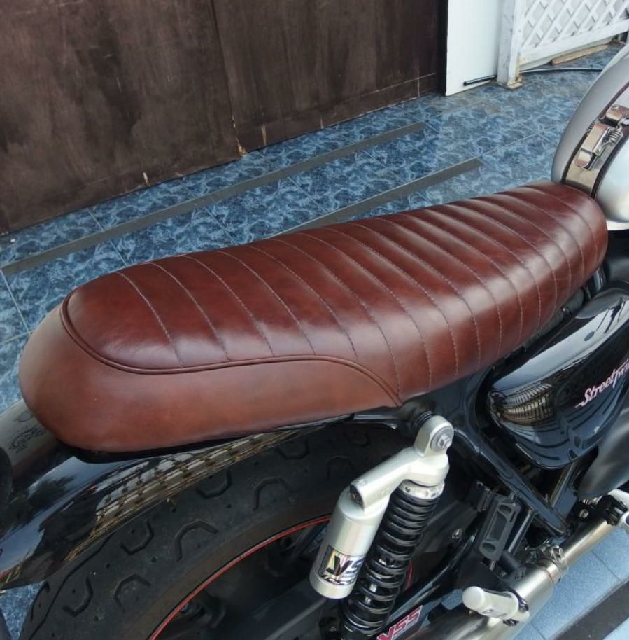 トライアンフ (Street Twin)ストリートツイン|シート|モトパーツ(MOTO