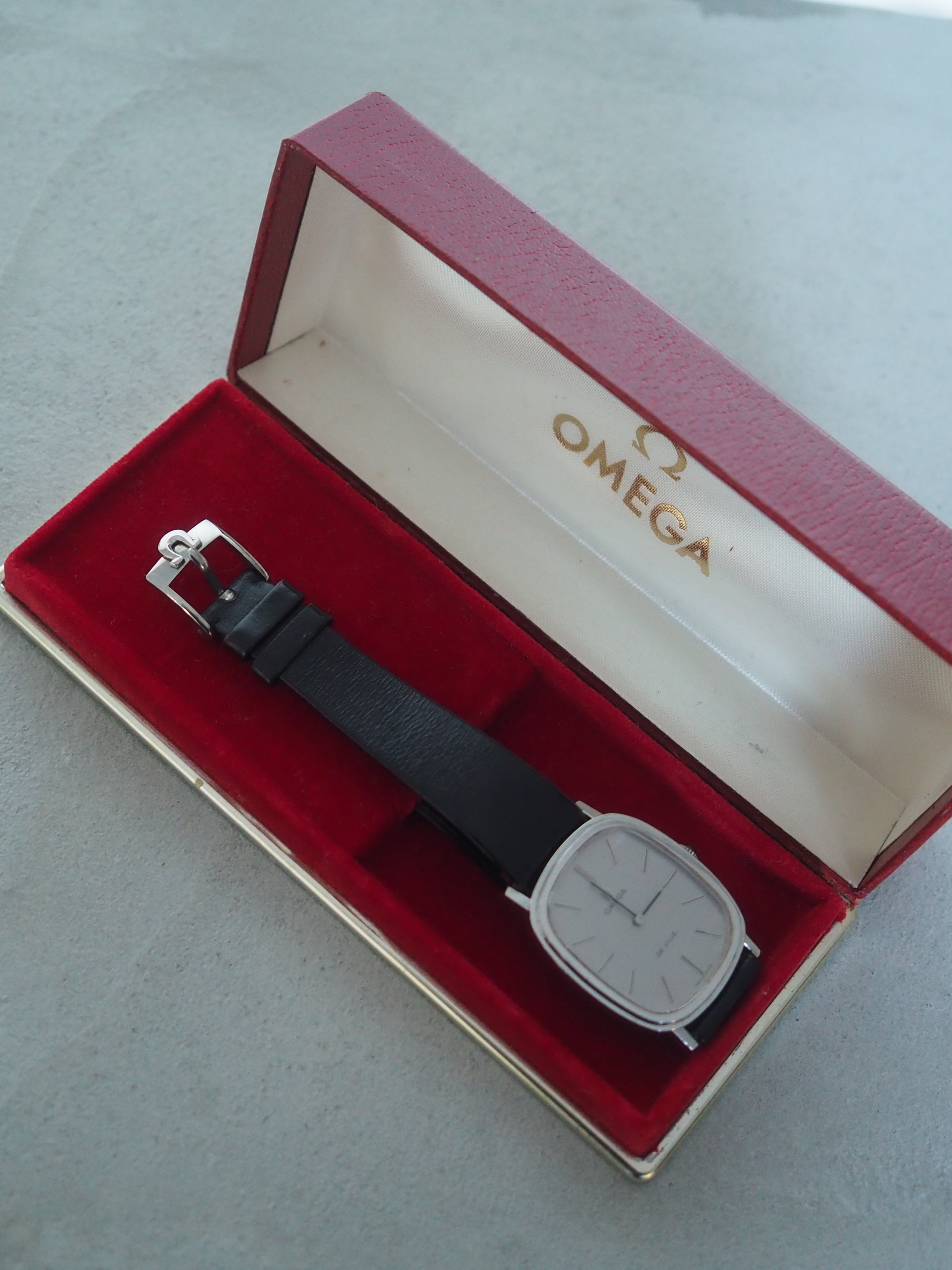 OMEGA オメガ DE VILLE デビル オーバル ウォッチ 腕時計 メンズ ユニ