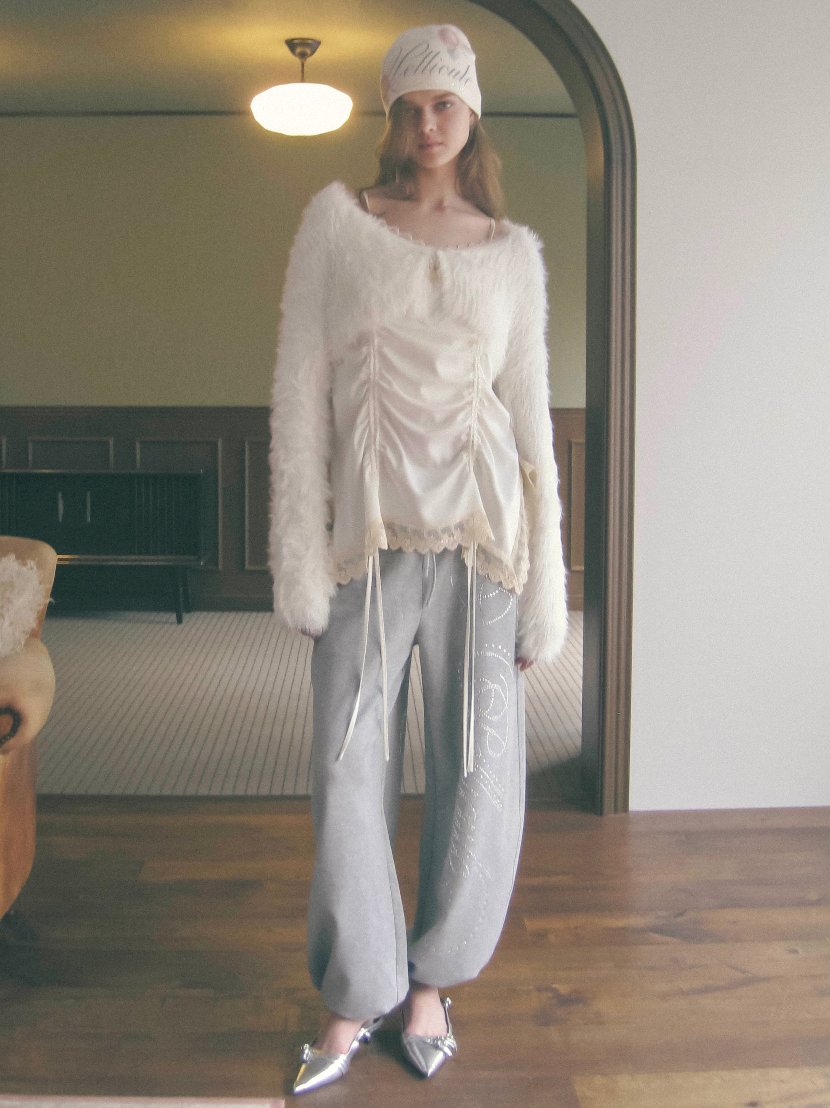 予約 black・babypink】stone-deco sweat pants｜PELLICULE | ぺリキュール