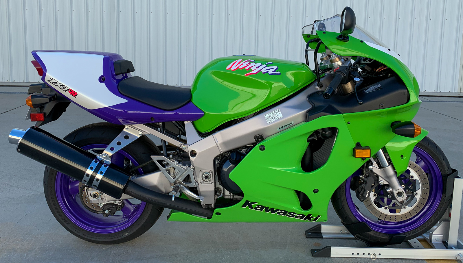 Kawasaki Ninja ZX-7RR N1 -