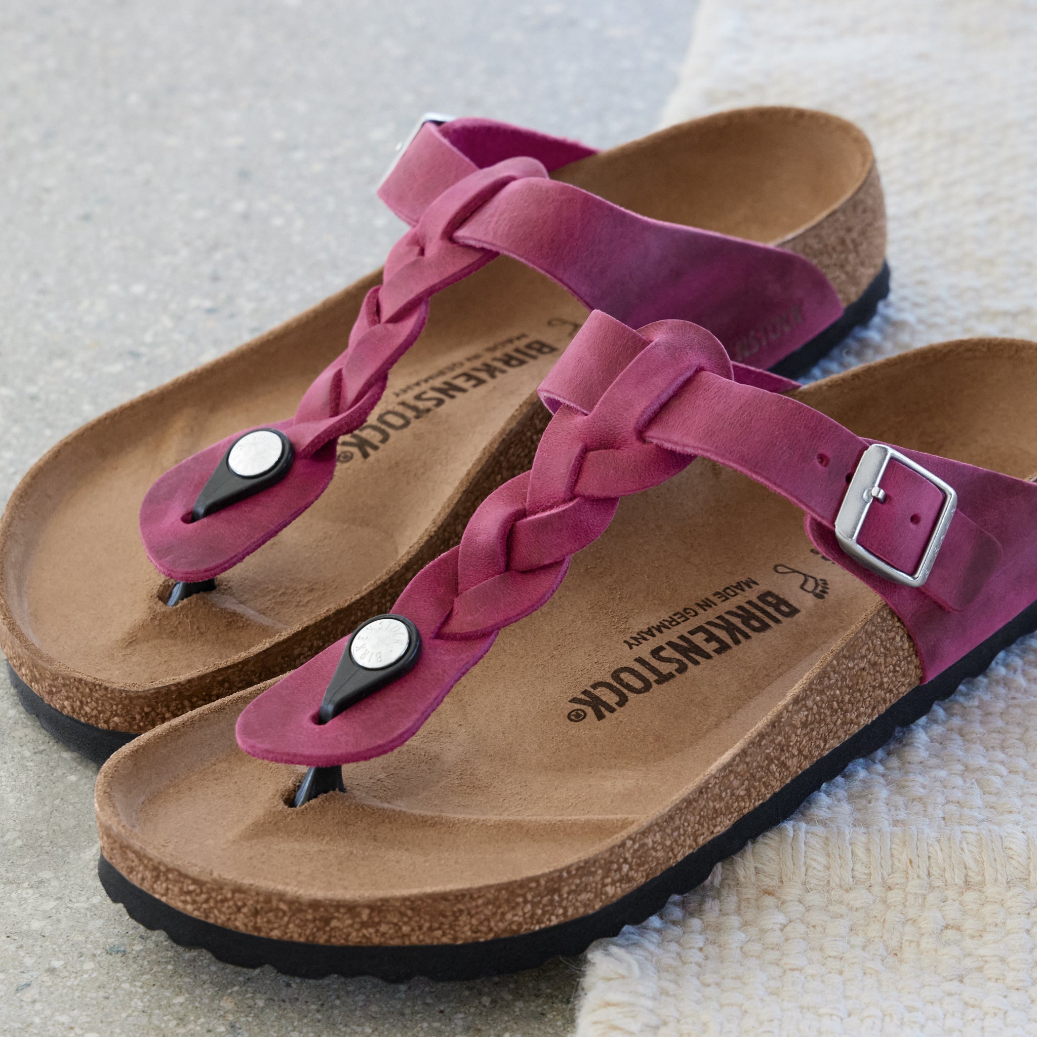 GIZEH BRAID - FUCHSIA - OIL LEATHER – Plaza Shoe Store