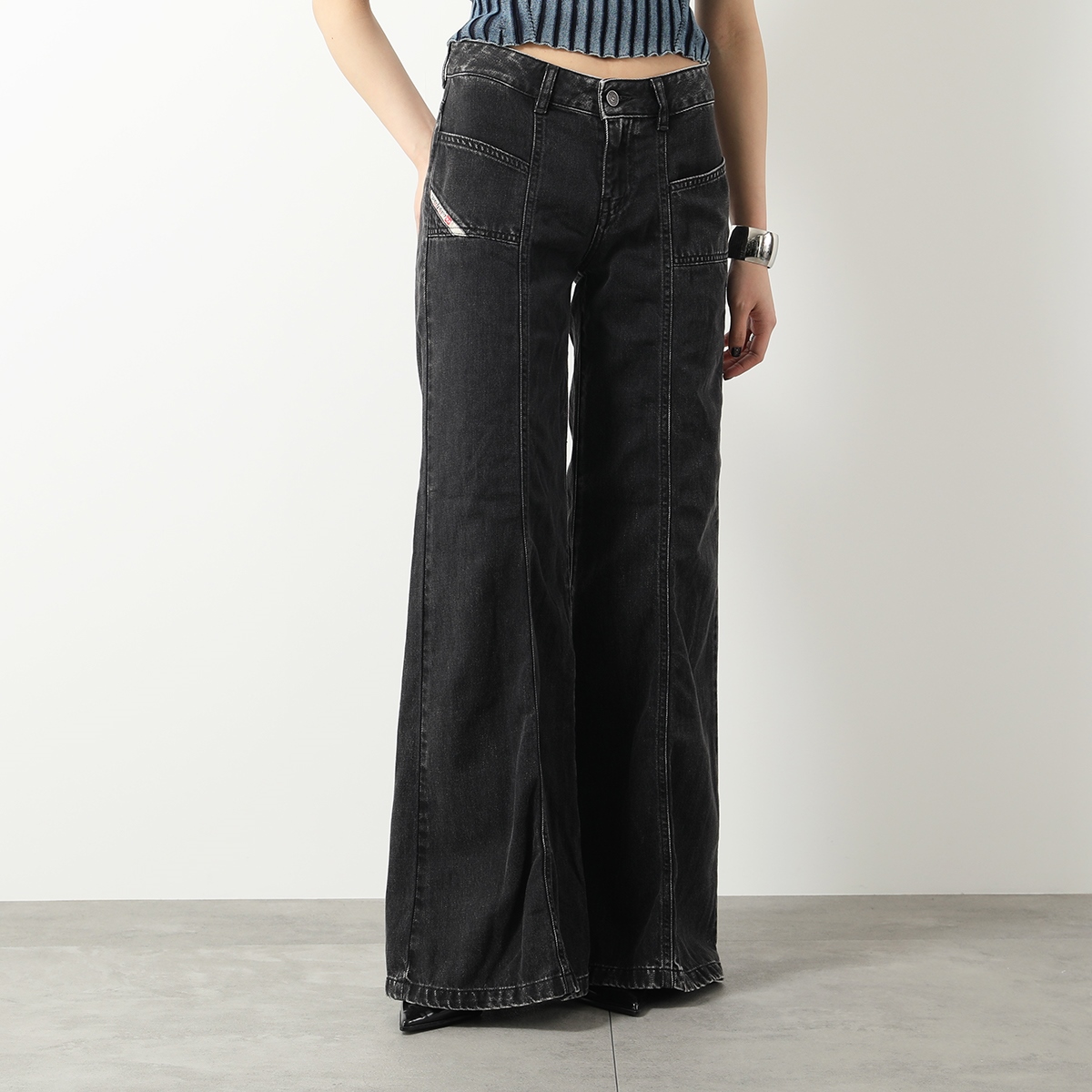 DIESEL（ディーゼル） ジーンズ Bootcut And Flare Jeans D-Akii 068hn