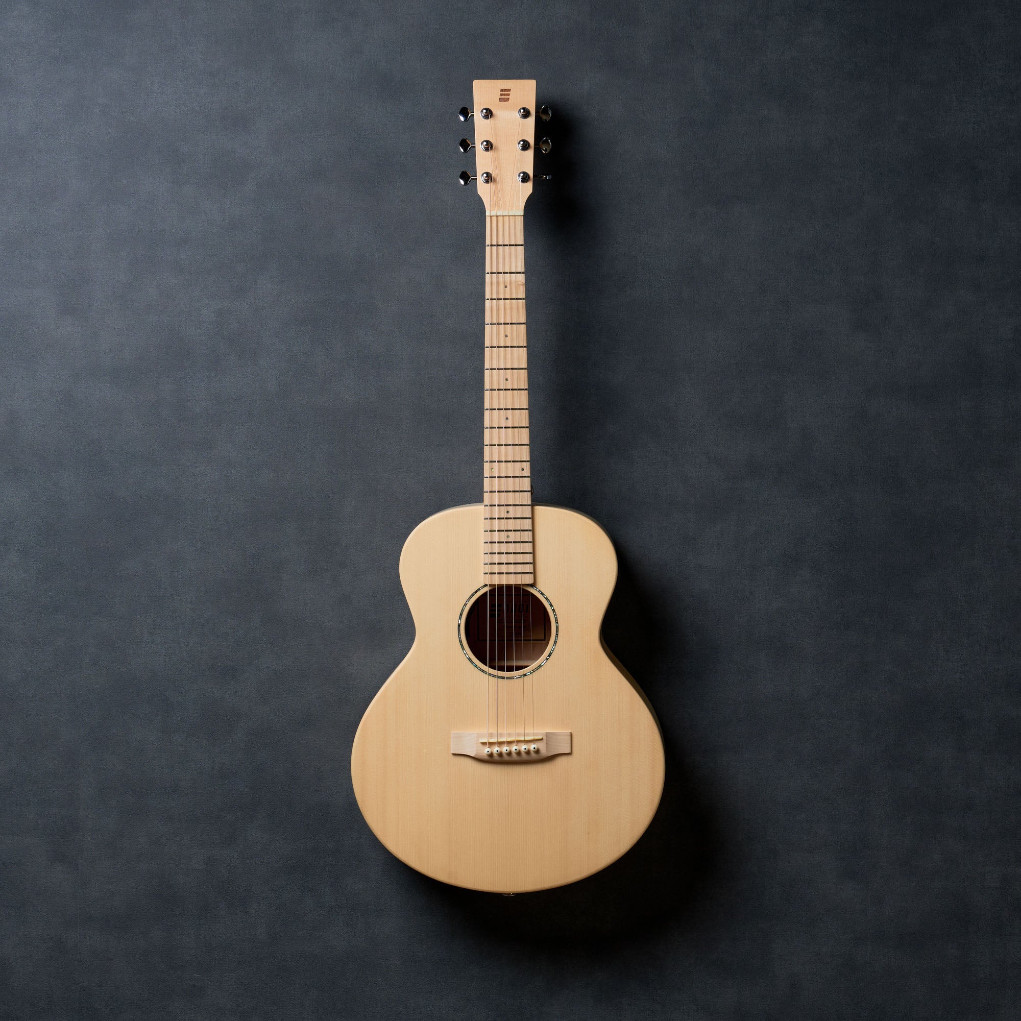 NAGI GUITARS