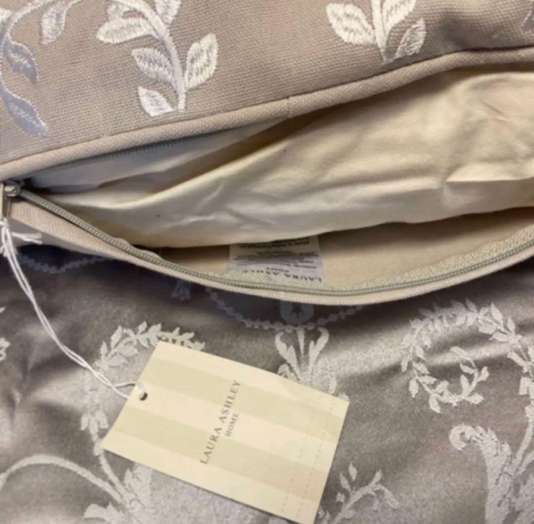 イギリス直輸入 旧ローラアシュレイ フェザークッション 新品