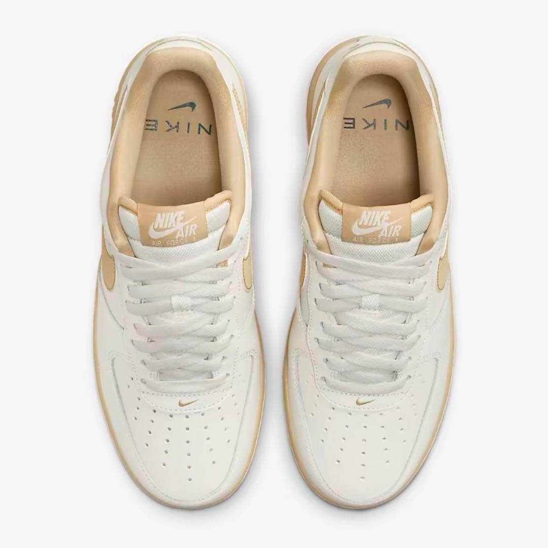 新品未使用 24.5cm【NIKE】エアフォース1 セサミ レディース