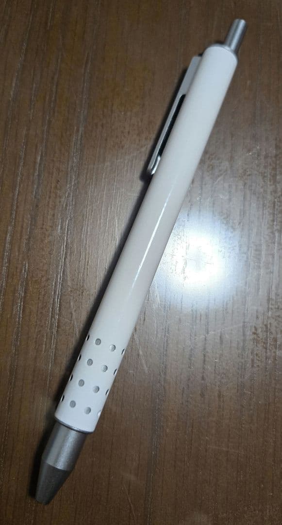 LAMY ラミー　スイフト　ホワイト　白 LAMY - LAMY ラミー SWIFT スイフト ホワイト ボールペン 白 廃番色の