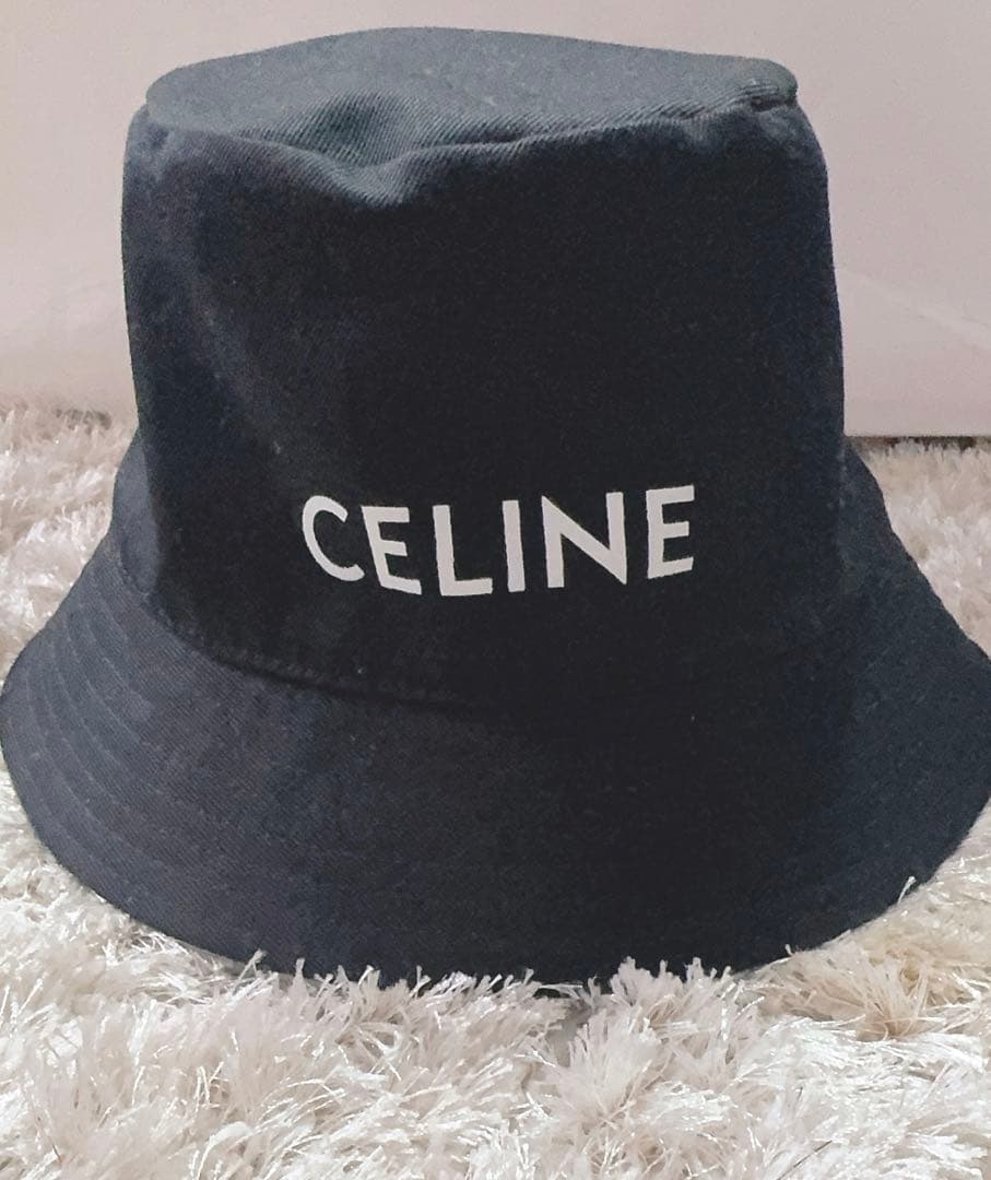 CELINE(セリーヌ)☆2度のみ使用の美品 バケットハット 黒 ブラック 中古・古着通販】CELINE (セリーヌ) CELINE バケットハット ブラック