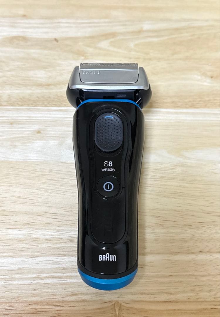 BRAUN ブラウン S8 メンズ電気シェーバー wet and dry - メルカリ