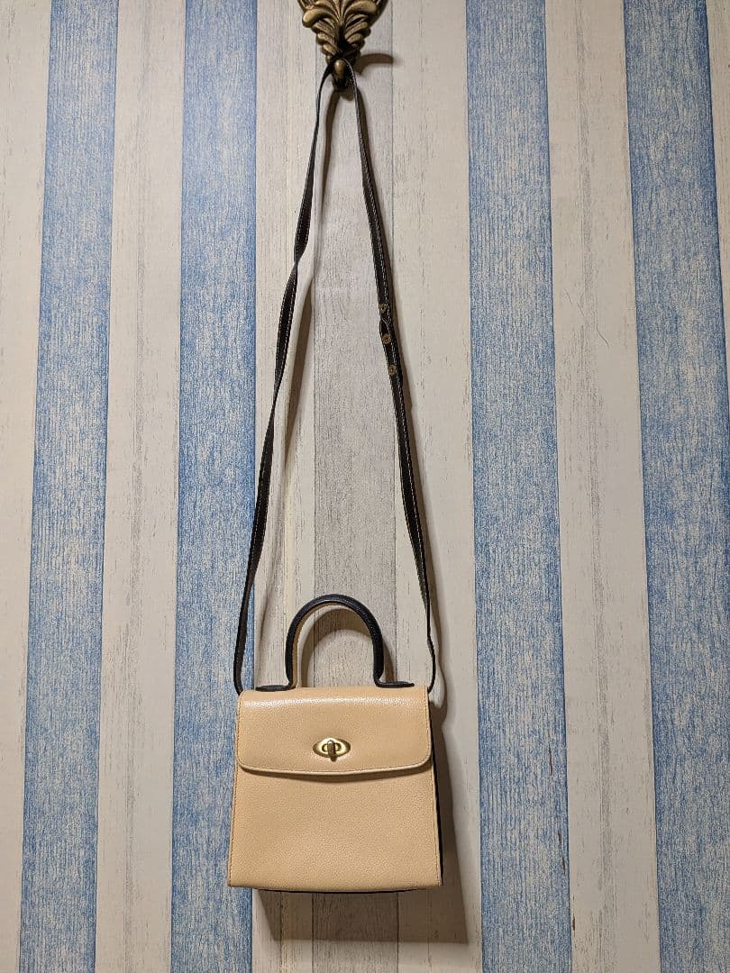 希少　オールドコーチ　ショルダーバック　4413　ゴールド金具 希少 オールドコーチ ショルダーバック 4413 ゴールド金具 楽天市場