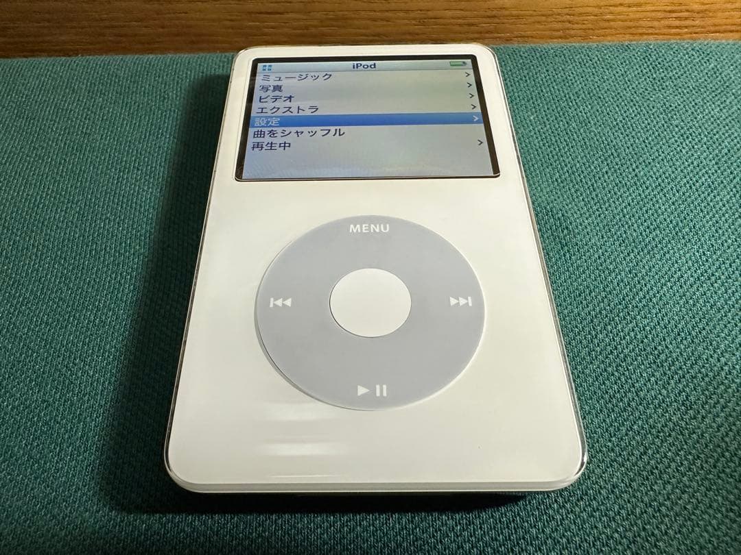 きれいiPod Classic 5.5世代 MA444 30GB新品のバッテリー 美品 iPod Classic 5世代30GB新品パネル•バッテリー - メルカリ