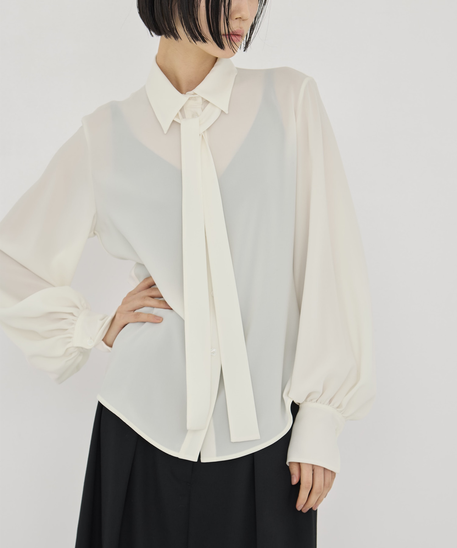 BLACK FORMAL BOWTIE SHIRT(36 IVORY): CINOH: WOMENS｜ STUDIOUS