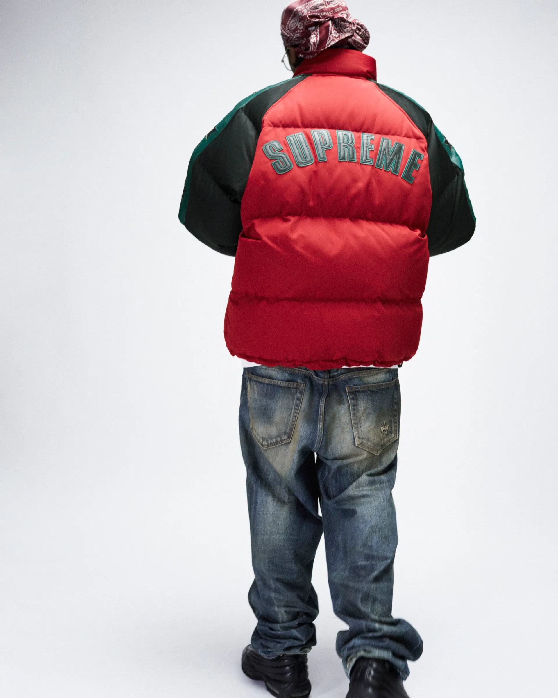 Distressed Loose Fit Selvedge Jean | Supreme 23fw